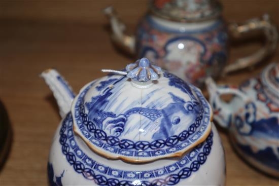 Three 18th century Chinese export tea pots and covers